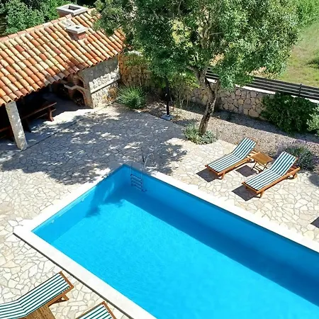 Apartment Ivica *