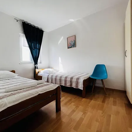 Apartment Ivica *